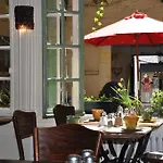 Le Vieux Carre Otel