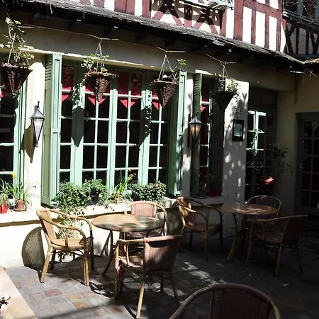Le Vieux Carre Руан