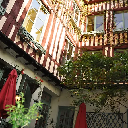 Отель Le Vieux Carre