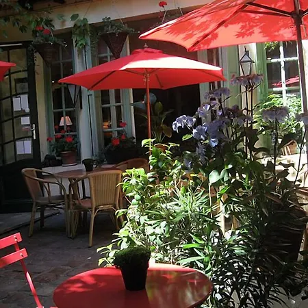 Le Vieux Carre Hotel 2*