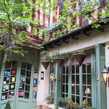 Le Vieux Carre