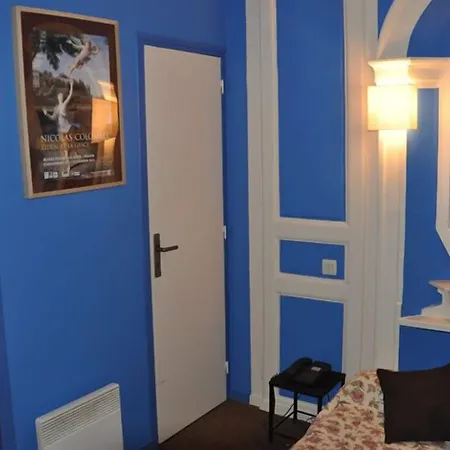 Le Vieux Carre מלון 2*