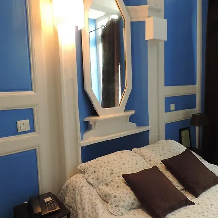 Le Vieux Carre Hotel 2*
