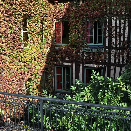 Le Vieux Carre Hotel 2*