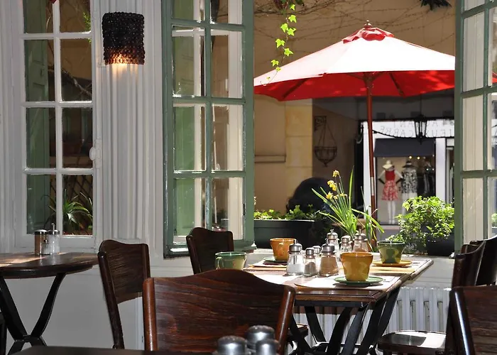 Le Vieux Carre Hotel